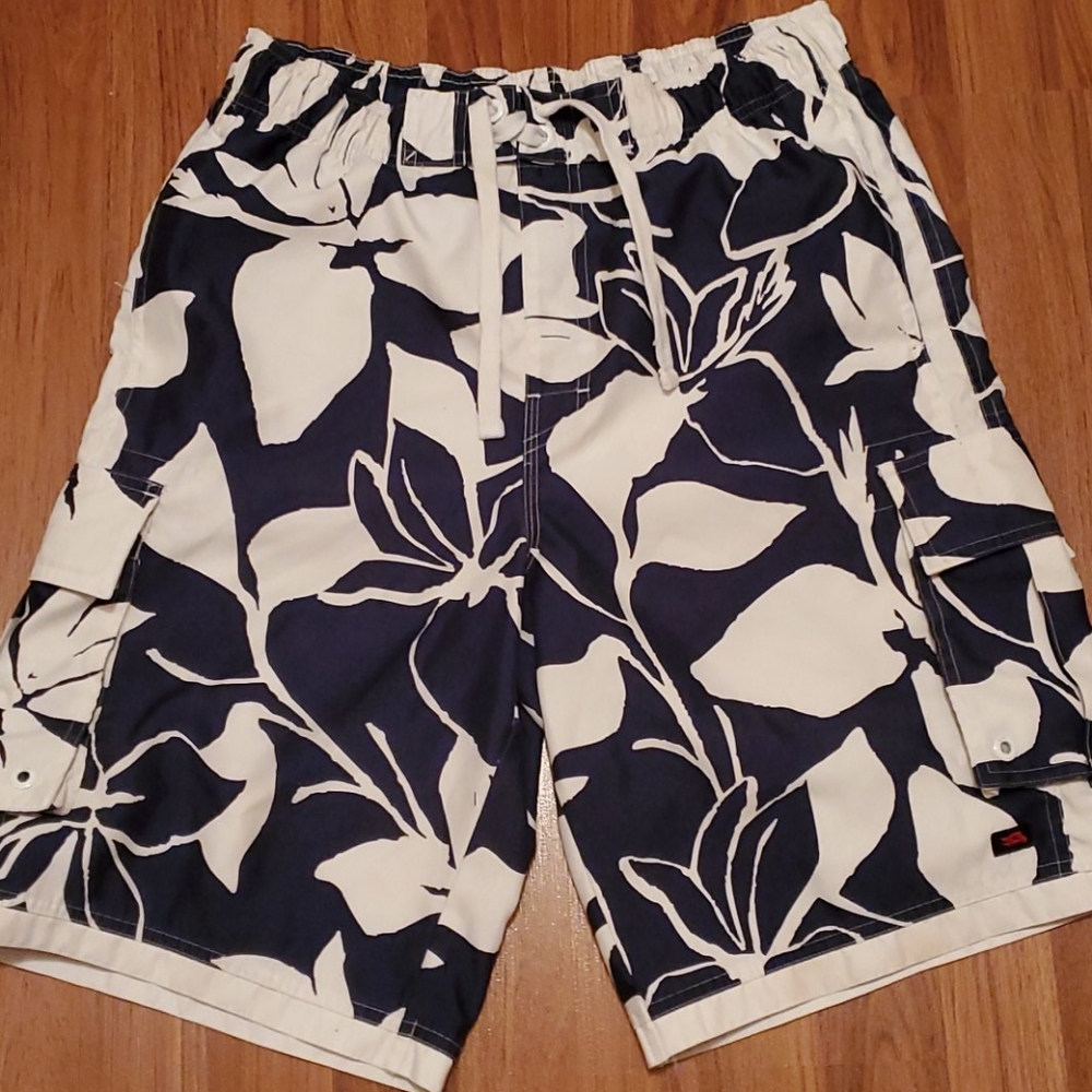 Men's swimming trunks